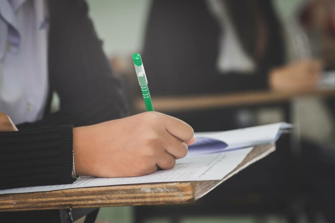 Organizația Salvați Copiii cere eliminarea examenelor proprii de admitere la liceu: „Vor crește costurile ascunse și se va adânci inechitatea din educație”