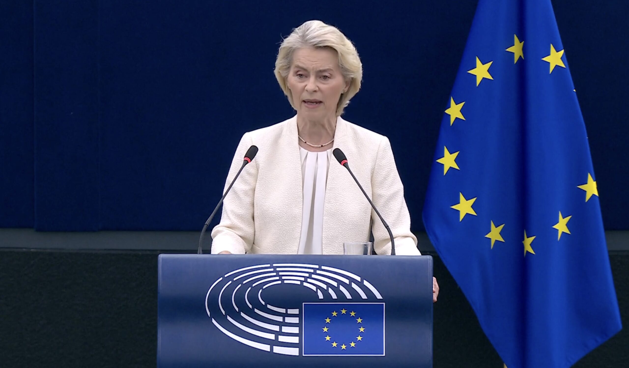LIVE Relațiile comerciale ale UE cu China sunt „nesustenabile” și trebuie reechilibrate, afirmă von der Leyen