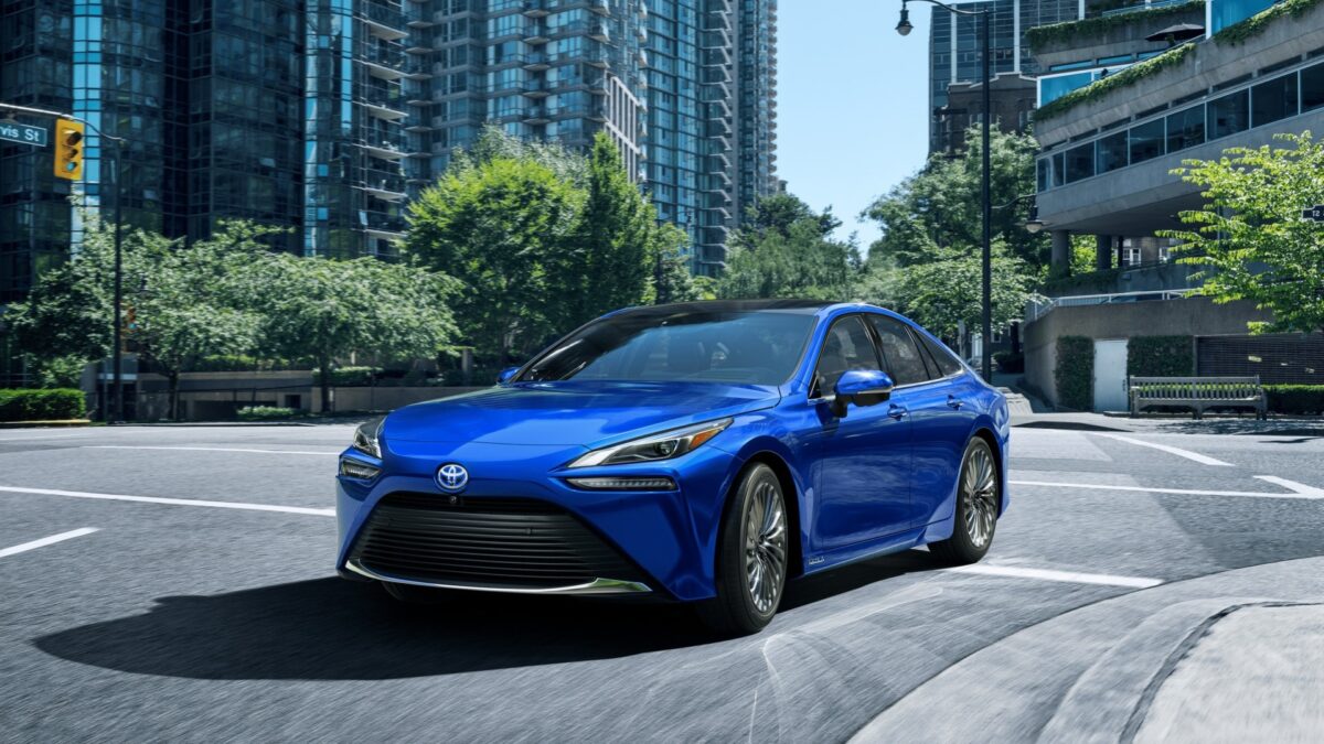 Roboți în industria auto: Toyota estimează că automatizarea fabricilor ar putea costa 6,4 miliarde de dolari pe an începând din 2028