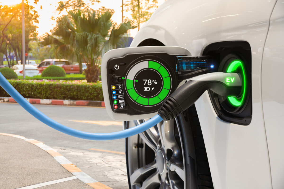 Mașinile electrice, pondere record în înmatriculările de autoturisme noi din UE