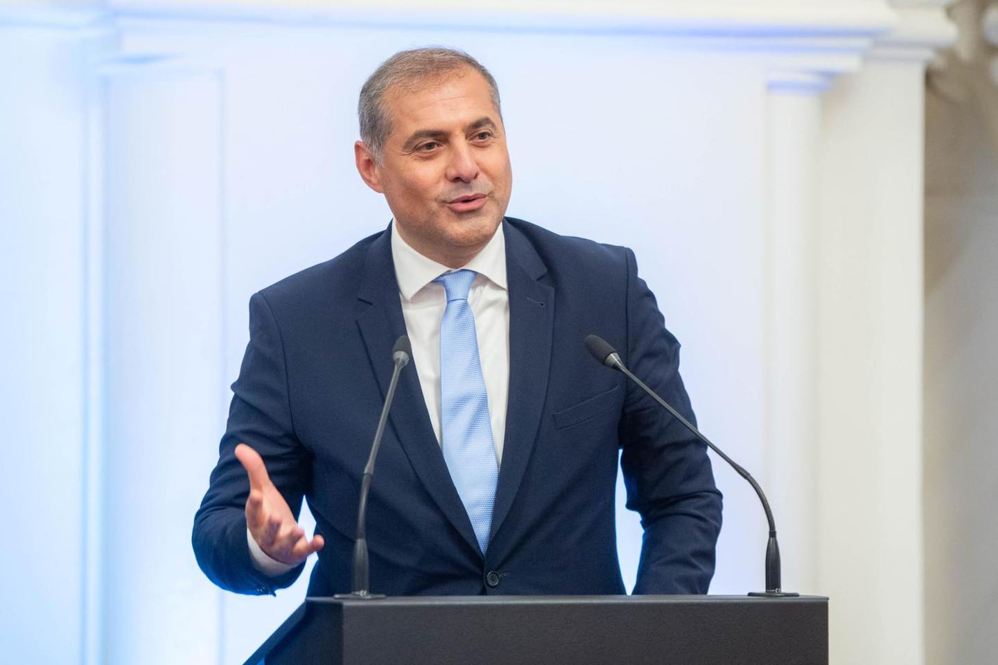 Parlamentarii și Membri ai Confederației Patronale IMM România au format un grup de sprijin pentru antreprenori. Ce măsuri vor să schimbe