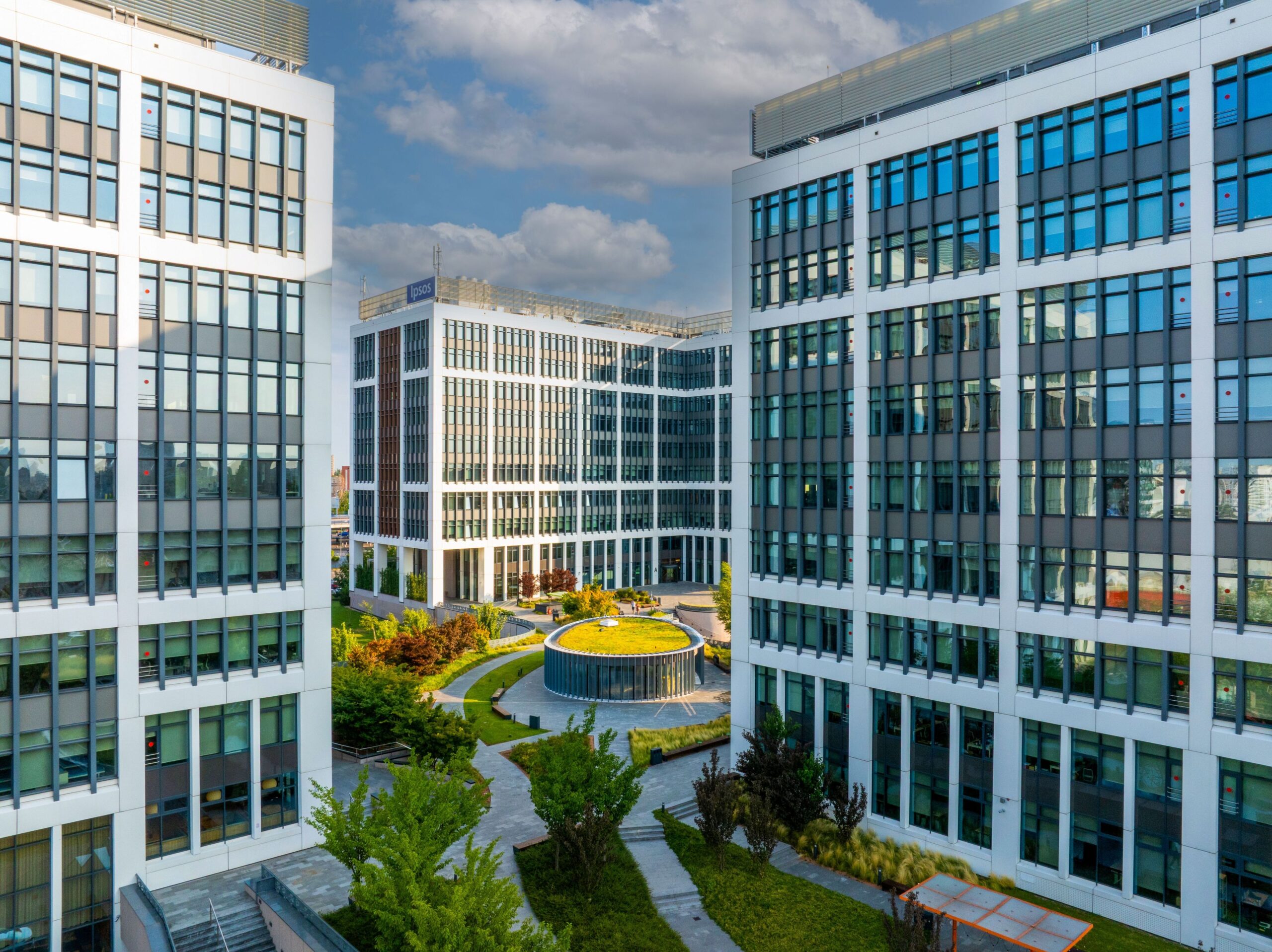 Evoke își prelungește contractul la Business Garden Bucharest. Compania păstrează 2.500 mp de birouri