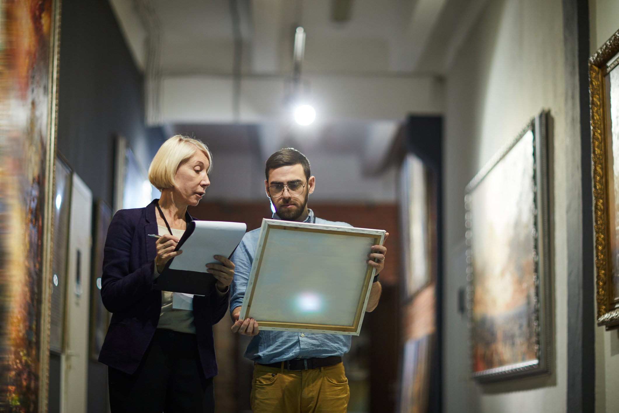 România, ultima din UE la ponderea angajaților din sectorul cultural: Ce competențe devin esențiale pentru cei care lucrează în industriile creative, în era AI
