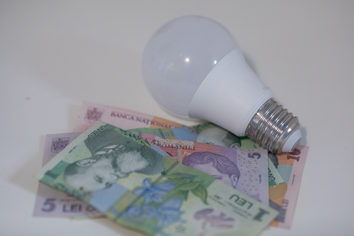 Amenzi de aproape 11 milioane de lei în sectorul energiei din România: Sectorul energiei electrice, cu cele mai multe sancțiuni acordate de ANRE