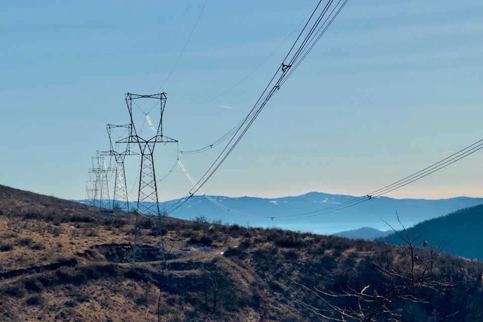 Începe să devină o obişnuinţă ca România să fie printre cele mai scumpe pieţe la energie din Europa