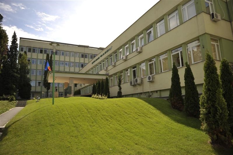 Institutul Oncologic din Cluj-Napoca va găzdui prima „Panglică Umană împotriva cancerului din România