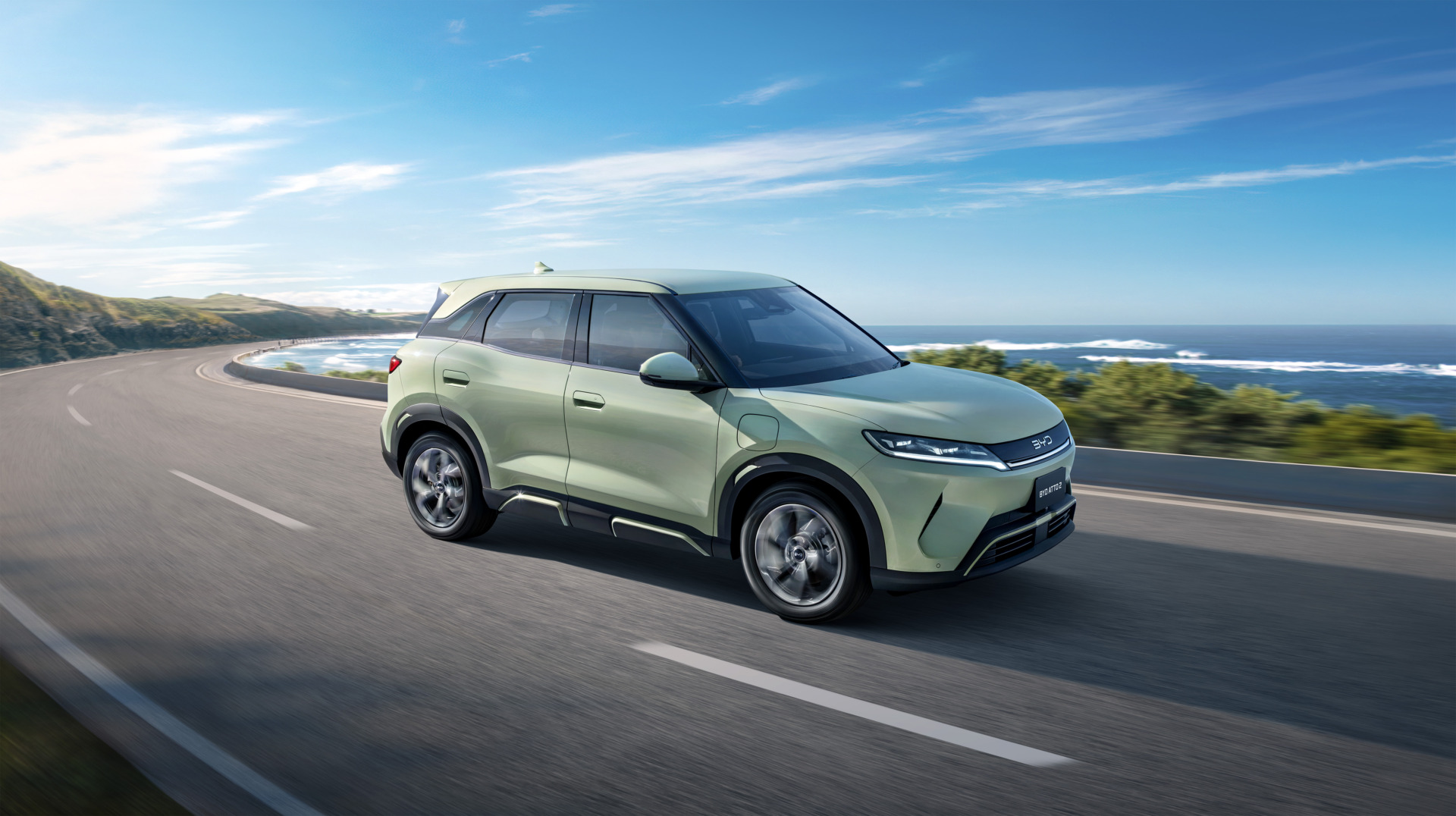 Piața auto din România a scăzut cu 10,5% în primele nouă luni din 2026. Dacia pierde teren, iar BYD urcă pe locul patru