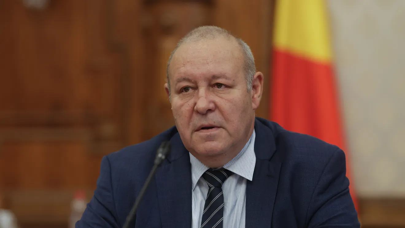 Liderul senatorilor PNL, Daniel Fenechiu: Cred că este sinucidere politică pentru orice guvern să intre în Pilonul 2 de pensii