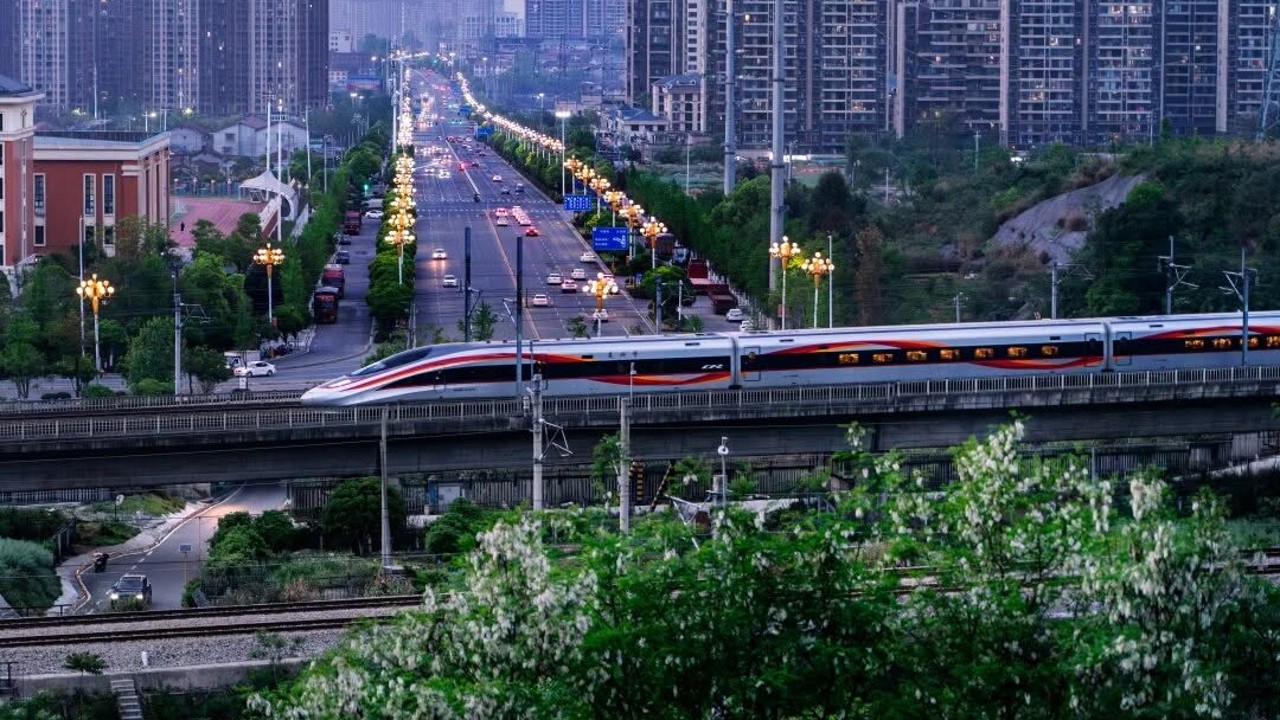 FOTO | Mega-rețeaua feroviară a Chinei: 4 noi linii de mare viteză și un plan de 180.000 km de cale ferată