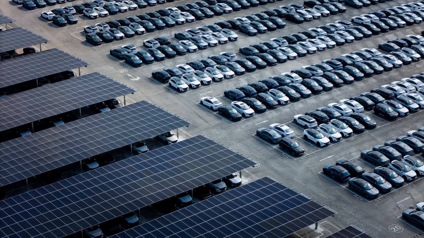 Vânzările de mașini electrice au atins un nivel record în UE în 2026