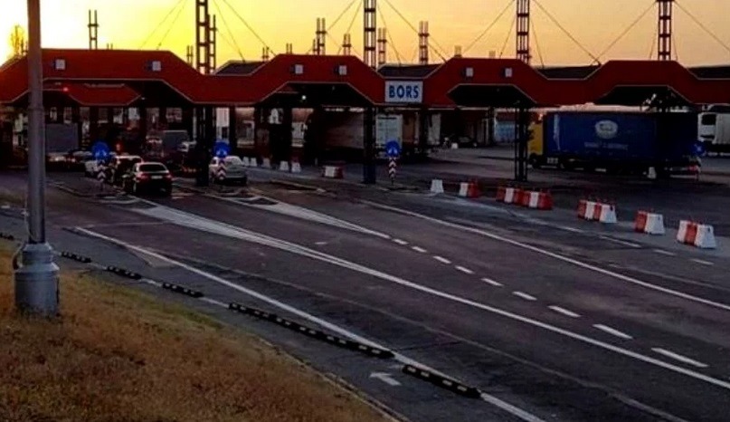 Poliţist de frontieră din Borş, cercetat pentru luare de mită, pus sub control judiciar
