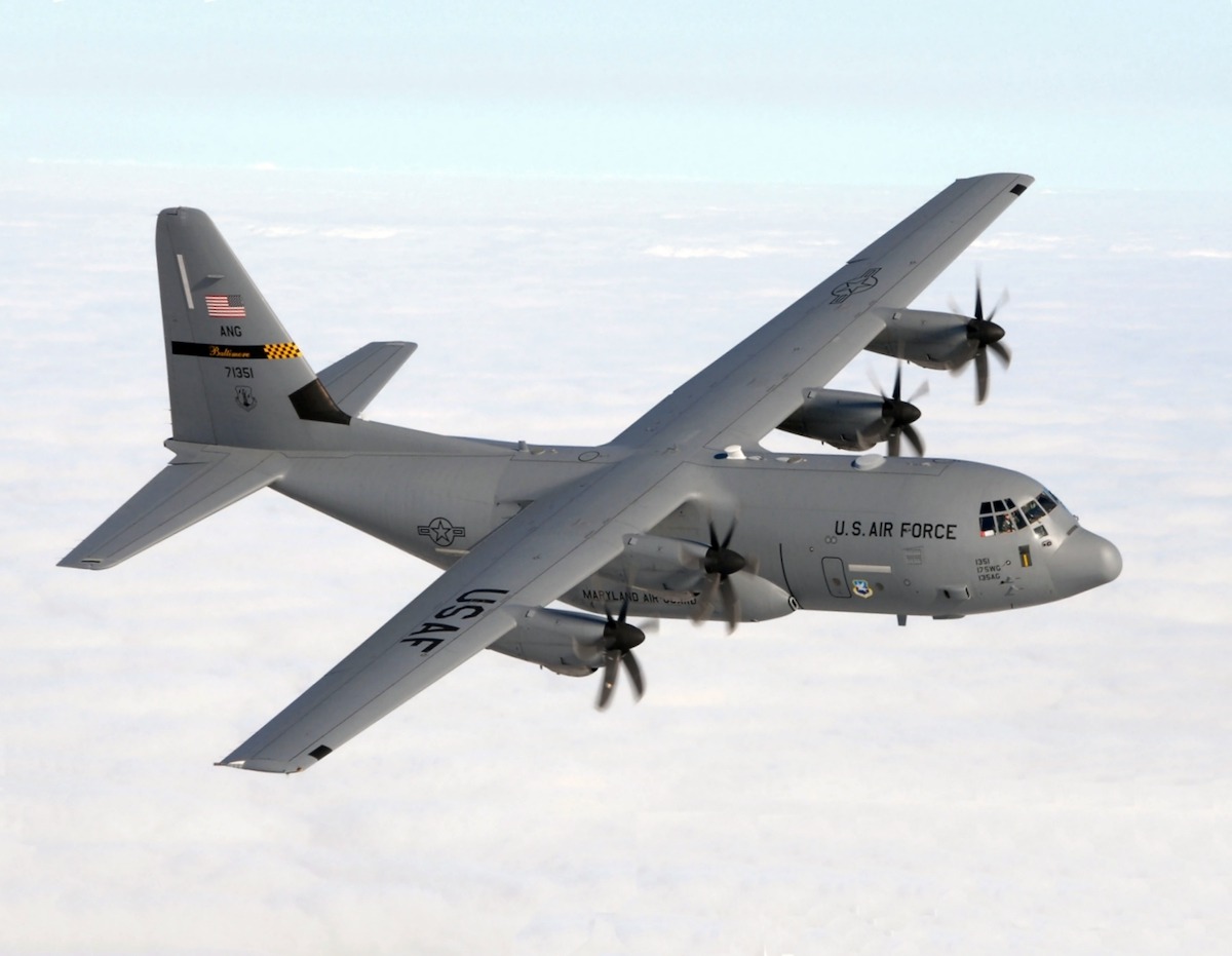 SUA și România marchează 30 de ani de Parteneriat Strategic prin livrarea unei aeronave C-130 către Forțele Aeriene Române
