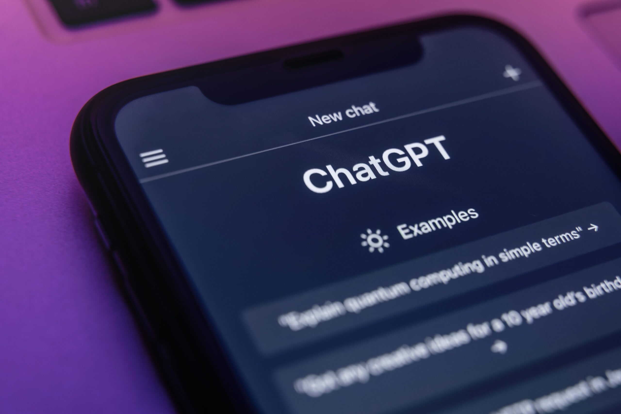 OpenAI a lansat un update care schimbă modul prin care chatbot-ul îți răspunde la întrebări, prin intermediul Intelligent UI al GPT-6