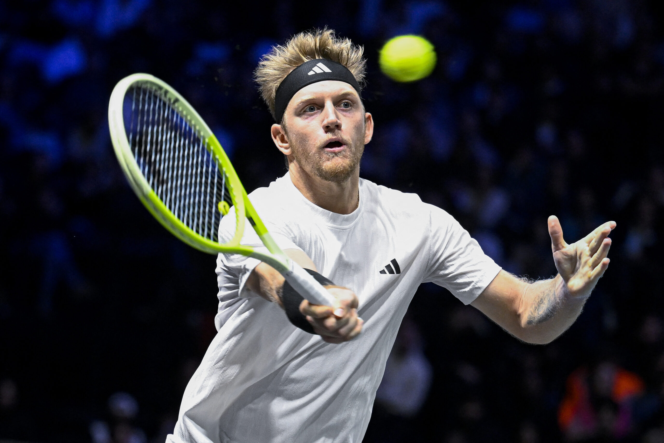 Alejandro Davidovich produce surpriza la Shanghai: Zverev, eliminat în semifinale de locul 26 mondial