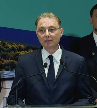 Premierul Luca Niculescu anunță bani pentru deblocarea finanțărilor din sănătate. Rectificare bugetară pentru domenii prioritare