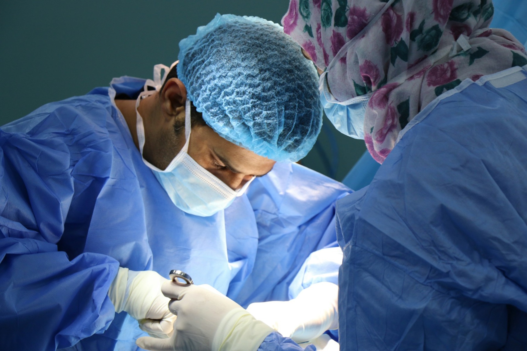 STUDIU: Extirparea apendicelui, asociată cu un risc cu aproape 60% mai scăzut de cancer colorectal
